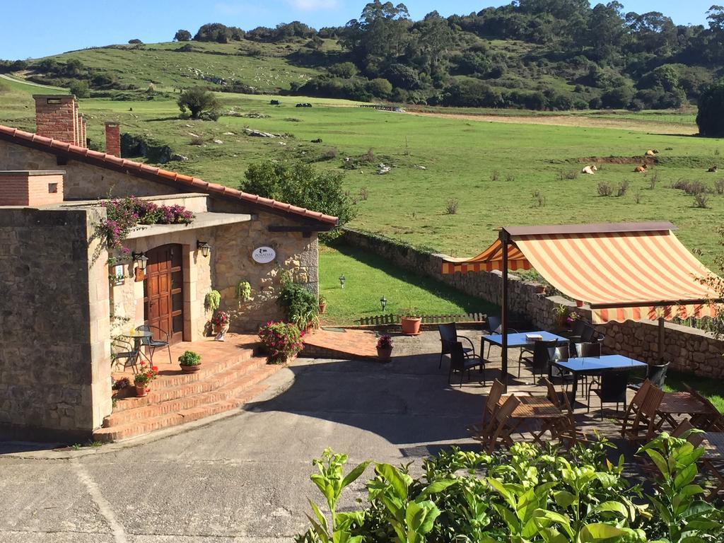 Posada La Roblera Guest House โอเรญา ภายนอก รูปภาพ