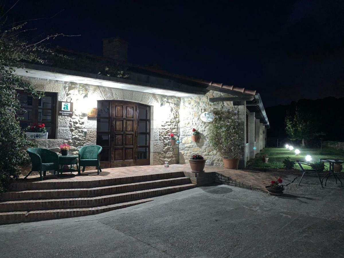 Posada La Roblera Guest House โอเรญา ภายนอก รูปภาพ